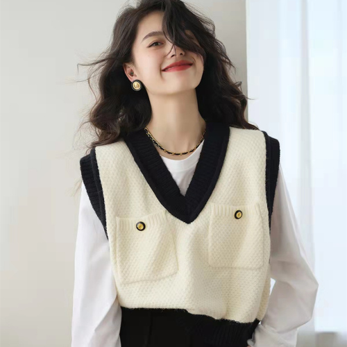 Spring and autumn V-neck small fragrance vest knitted vest women's short autumn new loose pullover vest sweater top