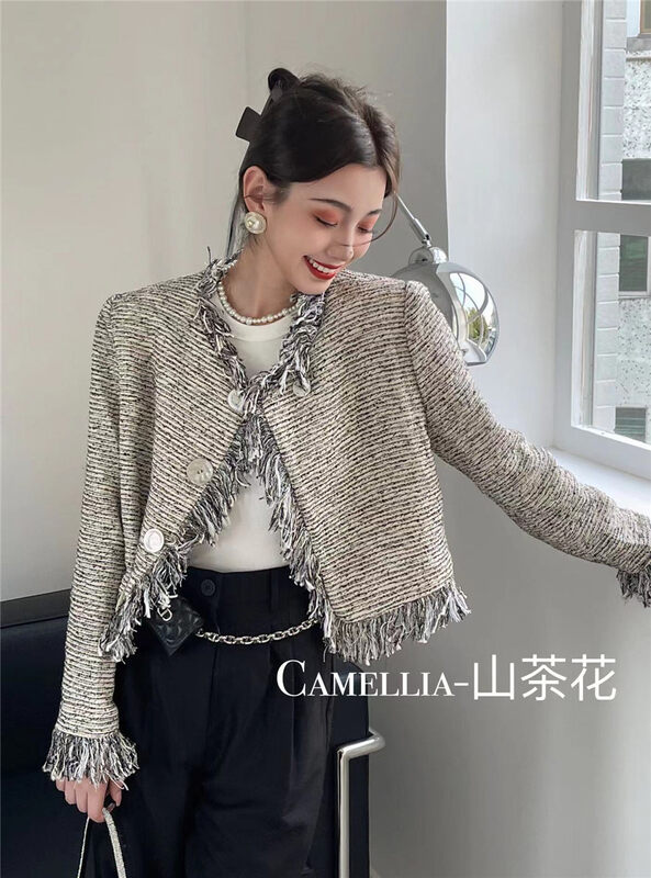 Early autumn new style! [CAMELLIA] Xiaoxiang style tassel short coat 9886# HJY