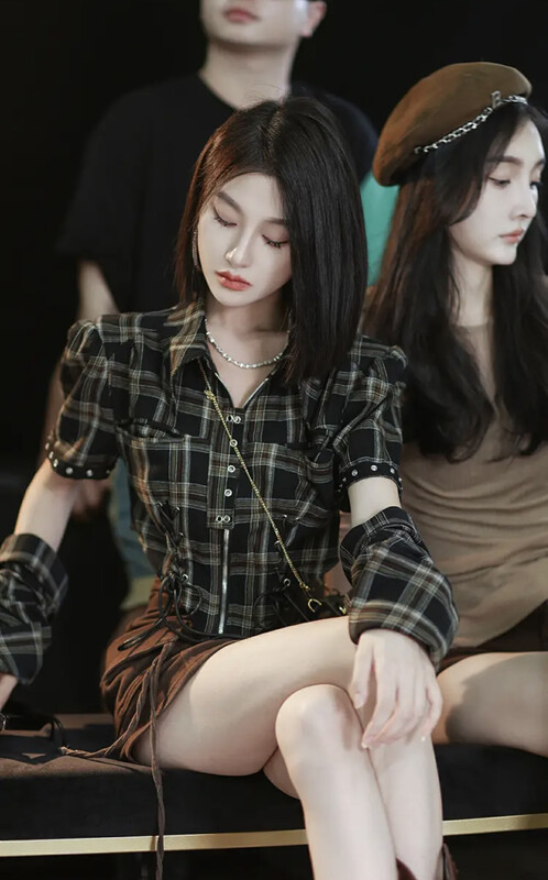 New in early autumn!【SAVAGE】French hot girl style retro strappy design shirt E9510# WPL