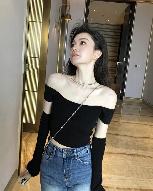 New in early autumn!  【SAVAGE】Hot girl style one-shoulder sexy knitted sweater (with sleeves) YS1-E9312# WPL