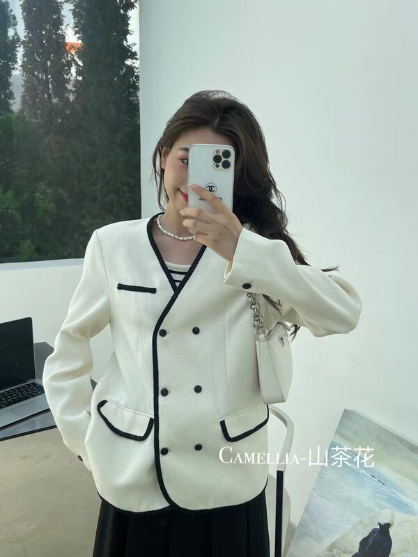 Autumn is new! [CAMELLIA] Celebrity style Xiaoxiang V-neck short coat YS1-9911# HJY