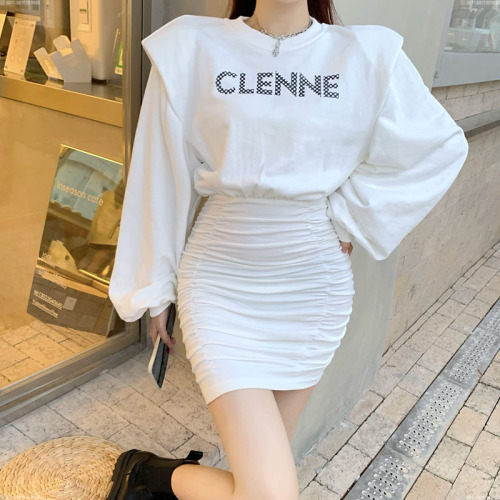 Real shot Korean version of the Western style slim fit letter print pleated dress