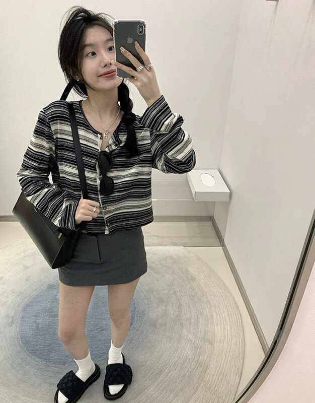 【SAVAGE】Korean Lazy Style Versatile Round Collar Contrast Stripe Short Jacket E9192# WPL