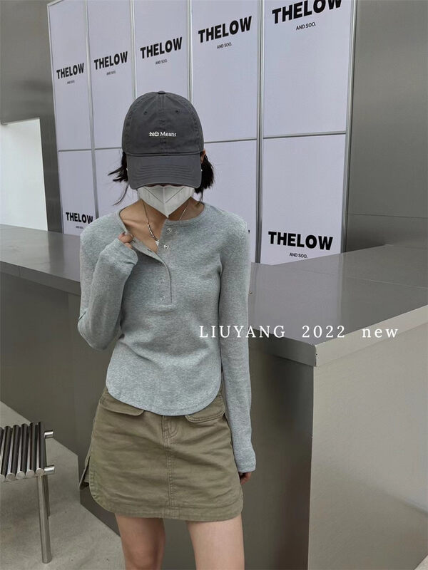 New in early autumn!  [LIU-Y] Solid color simple and versatile round neck single-breasted bottoming long-sleeved T-shirt 18252# XJ