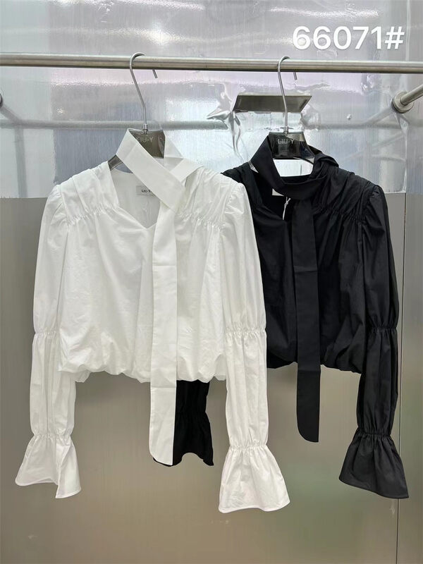 New in early autumn! [LIU-Y] Square neck gentle flared sleeve shirt (with belt) 66071# XJ