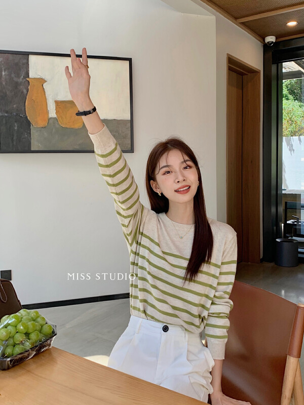 【MISS】Korean version of inter-color striped wool sweater 5104