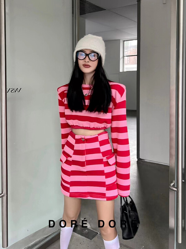 New in autumn!【DORE DORE】Striped Loose Sweater + Elastic Waist Versatile Skirt Suit 1367# OZQ