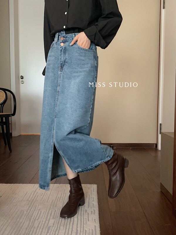[MISS Mi Sijia] Korean version of the double-button slanted waist design slit all-match denim skirt 99079