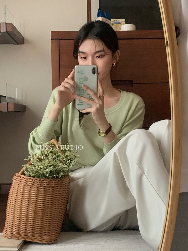【MISS】Korean U-neck Neat Simple Versatile Knit Sweater 2049