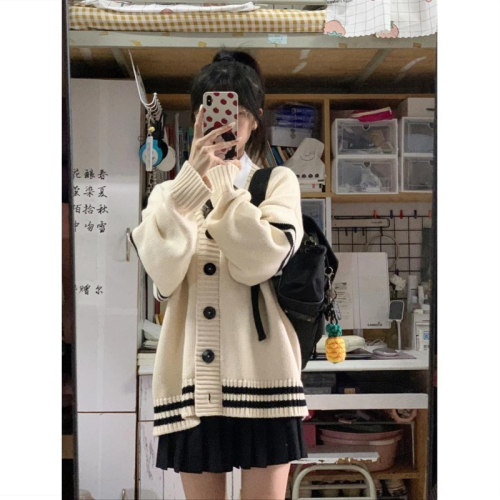 Korean version of the college style cardigan sweater women's autumn and winter new design Japanese minority students v-neck sweater jacket