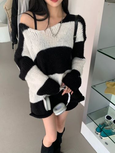Drop-shoulder V-neck wide strip mid-length knitted sweater Lazy wind pullover