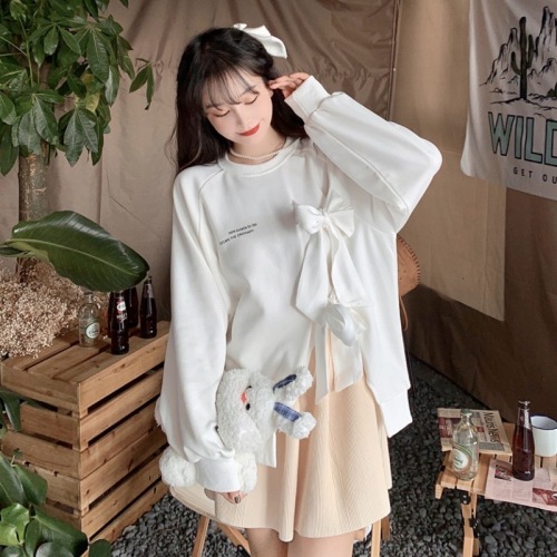 Artistic style milk sweet sweater women's design is niche