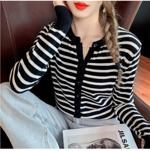 Cardigan knitted jacket women's 2022 new autumn and winter Korean version is thin and loose V-neck top cashmere striped sweater