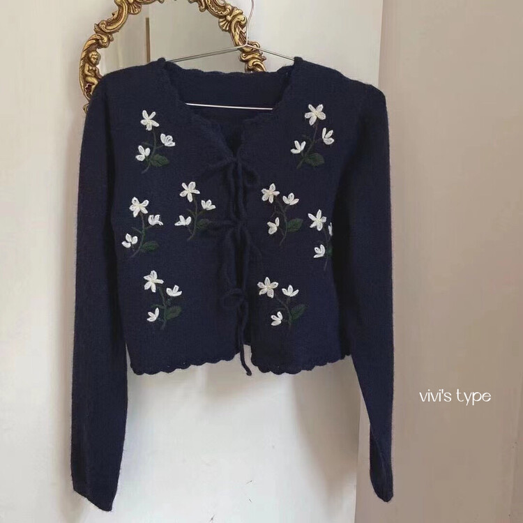 New in autumn! [VIVIS TYPE] Korean hand-embroidered knitted cardigan + solid camisole suit 1-7085# HJY