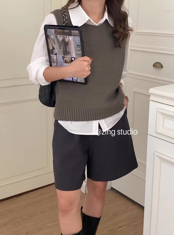 New in autumn! [ZINGSTYLE] round neck solid color all-match sweater vest 82272# HBX