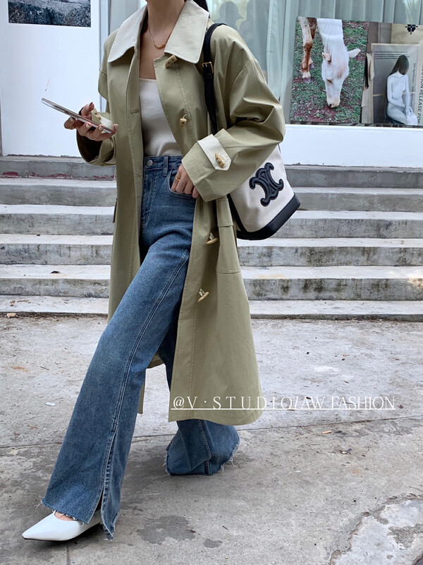 New in autumn! [FROM.V] horn buckle contrast color mid-length trench coat (with belt) 8869# L