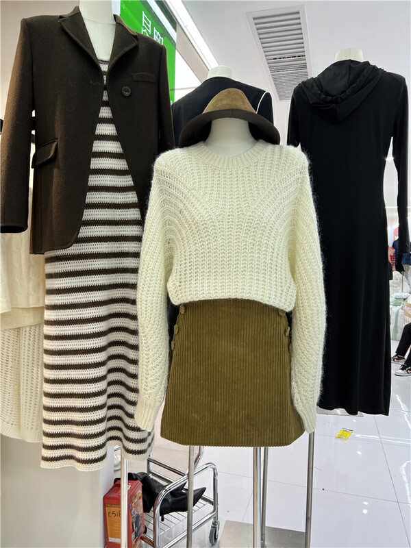 New in autumn!  【COLINE】High waist and slim A-line corduroy skirt C2371A# HYY