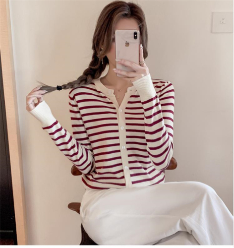 Cardigan knitted jacket women's 2022 new autumn and winter Korean version is thin and loose V-neck top cashmere striped sweater