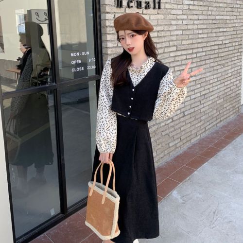  autumn and winter Korean version of the floral stitching vest fake two-piece long-sleeved mid-length section is thin and high-waisted girlfriends dress female