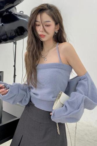 2022 autumn new French style pure style short vest long-sleeved knitted sweater halter camisole suit women