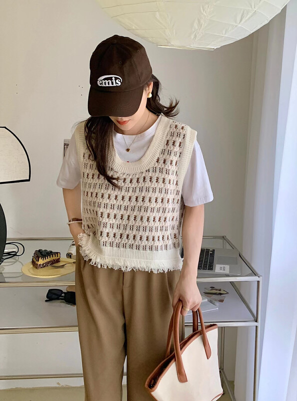 New in early autumn! [BOBI] Design tassel hem knitted vest 620# HJY