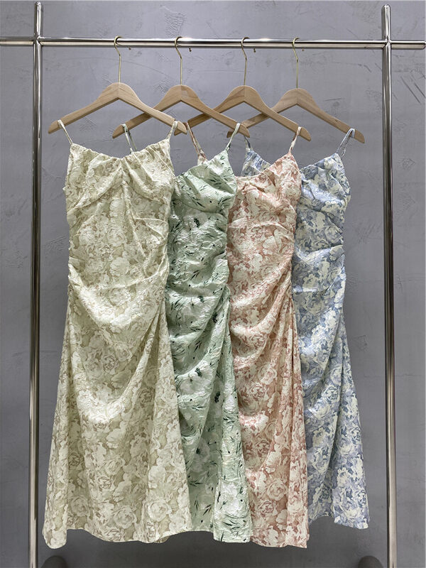 New in early autumn! [Strictly selected - planting grass into a tree] Korean version of the suspender floral dress YS1-XC22-12142-S# GYJ