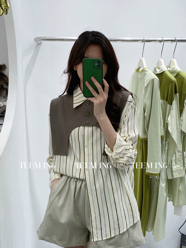Autumn is new! [TEEM ING] Korean style design shirt + simple sweater piece set 22T590# HJY
