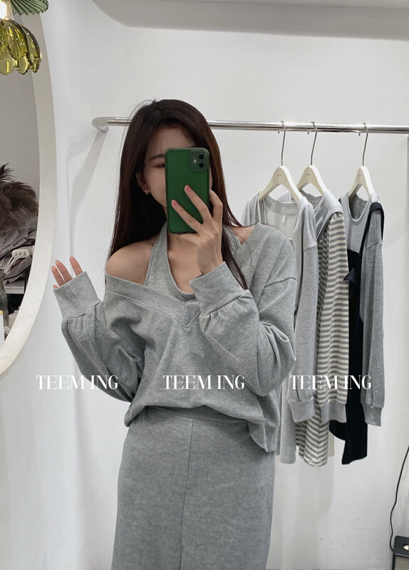 New in autumn!【TEEM ING】Small sexy sweater + all-match halter strap + simple skirt suit 22T596# HJY