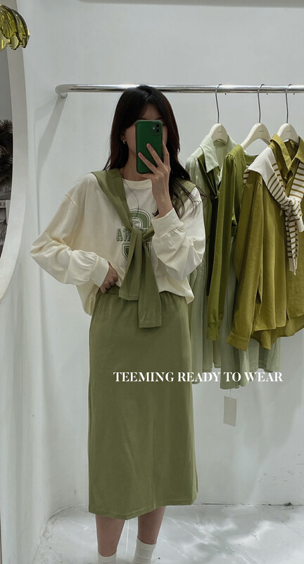 Early autumn new style! [TEEM ING] casual round neck letter printed sweater + elastic waist solid color skirt suit (with detachable shawl) 22T568# HJY