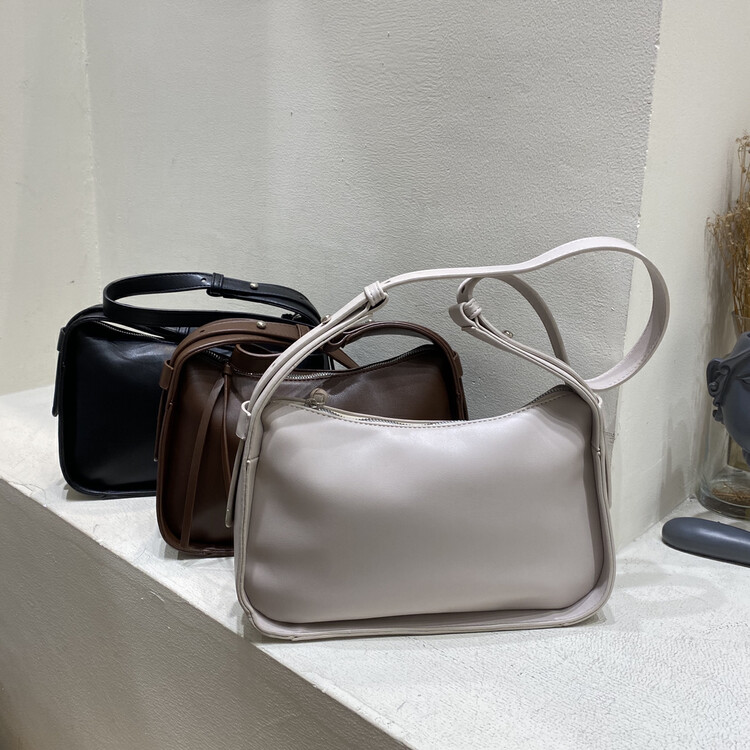【MISSLAN】ins simple large-capacity shoulder bag E181# XJ