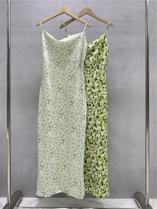 New in early autumn! [Strict selection-planting grass into trees] Korean version of the holiday dress with suspenders and flowers YS1-XC21-19056-J# HLL