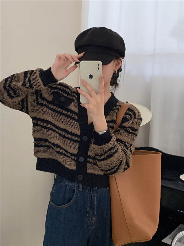 New in autumn! [BOBI] Fashionable V-neck striped color-block knitted sweater 1007# HJY