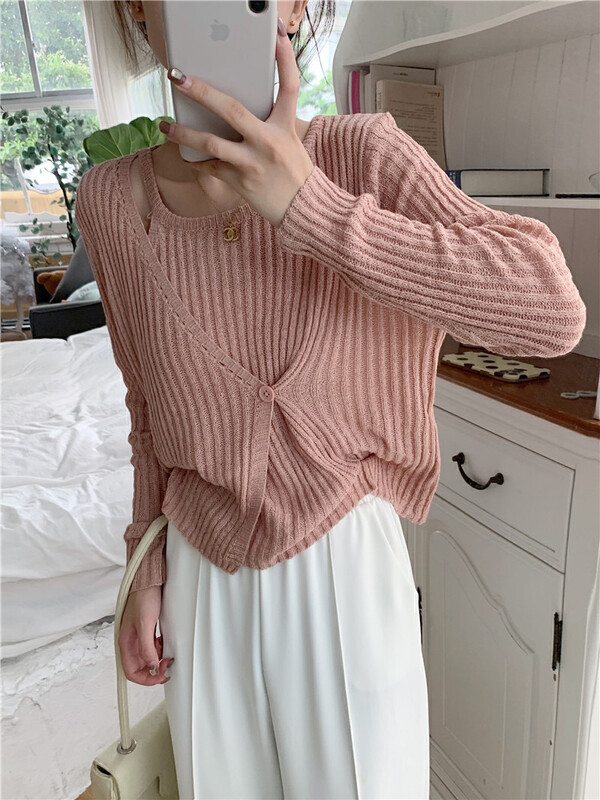 New in early autumn! [BOBI] Off-the-shoulder slant button knitted sweater with niche design 906# HJY
