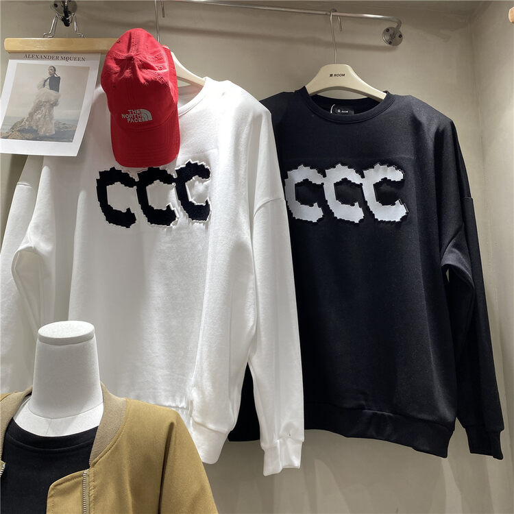 New in autumn! [East ROOM] Composite shoulder pad letter pullover sweater 9815# WTT