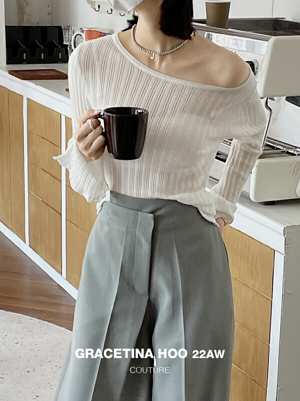 [GRACETINA HOO] Niche Design Stretch Neck Knit Sweater Z903