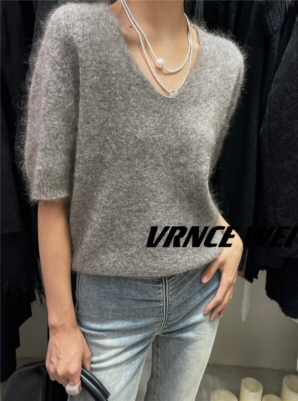 New in autumn! [VRNCE] Big-name simple V-neck loose all-match small shirt 7350# XYJ