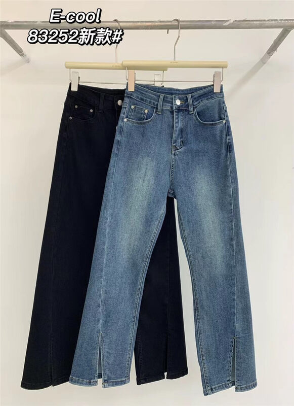 Autumn is new! [Clothes and jeans] Korean version of the jeans with slits 832525# HJY