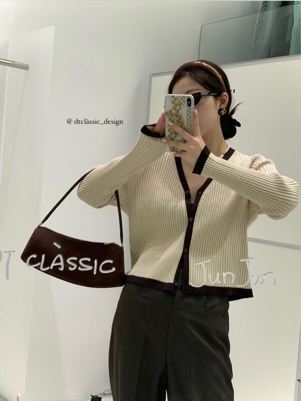 New in early autumn!【DT CLASSIC】French romantic v-neck contrast color knitted cardigan 4901# XYJ