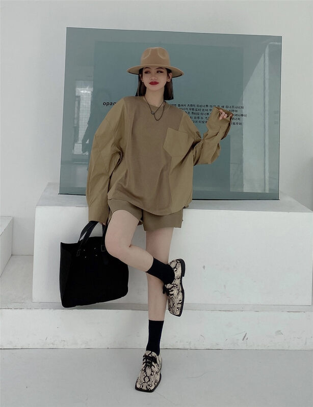 New in early autumn! [HYSO] stitched sleeve single-pocket sweater 8937# XJ