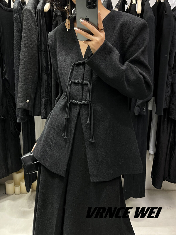 New in autumn!  [VRNCE] Big-name simple v-neck buckle design suit 5391A-1# XYJ