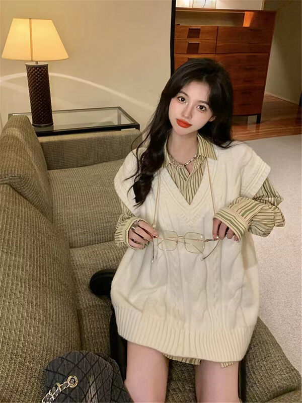 New in autumn! [BINGBING] Striped fashion shirt + v-neck loose vest suit 8662# XYJ