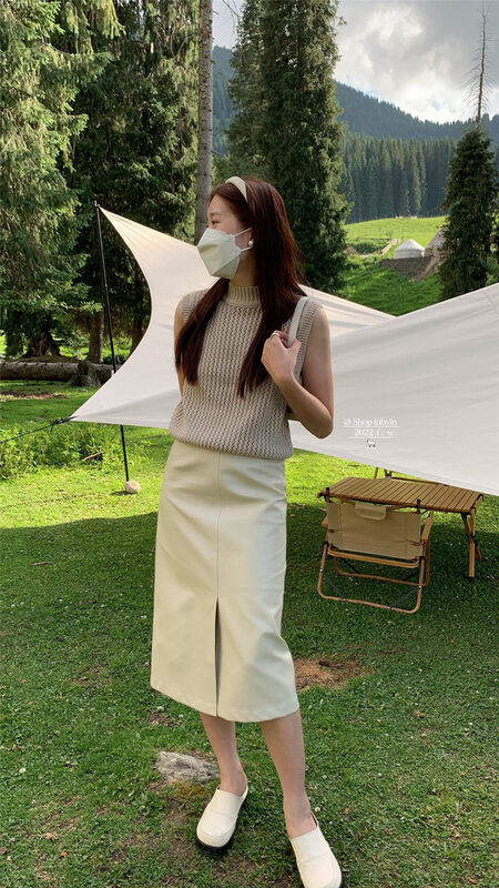 New in autumn! [IN BY IN] stand-up collar hollow knitted vest/sling 1033# ZJY