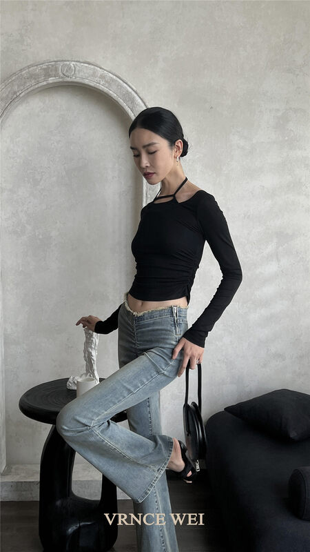 New in early autumn! [VRNCE] Halter neck fashion all-match long-sleeved T-shirt 5322# XYJ