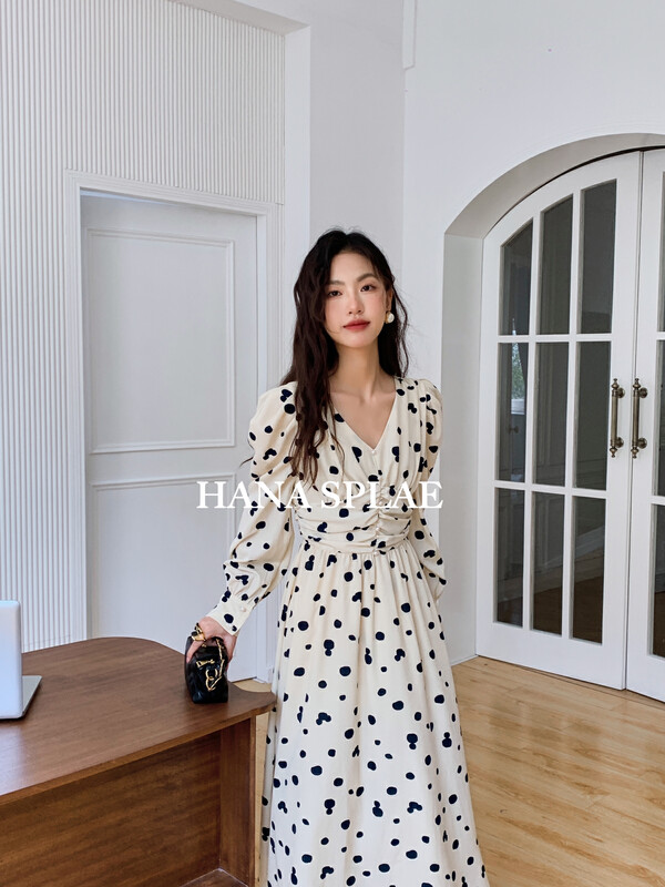 New in autumn! [HANNA Hanna] Fashionable waist polka dot mid-length dress H5528# JHY