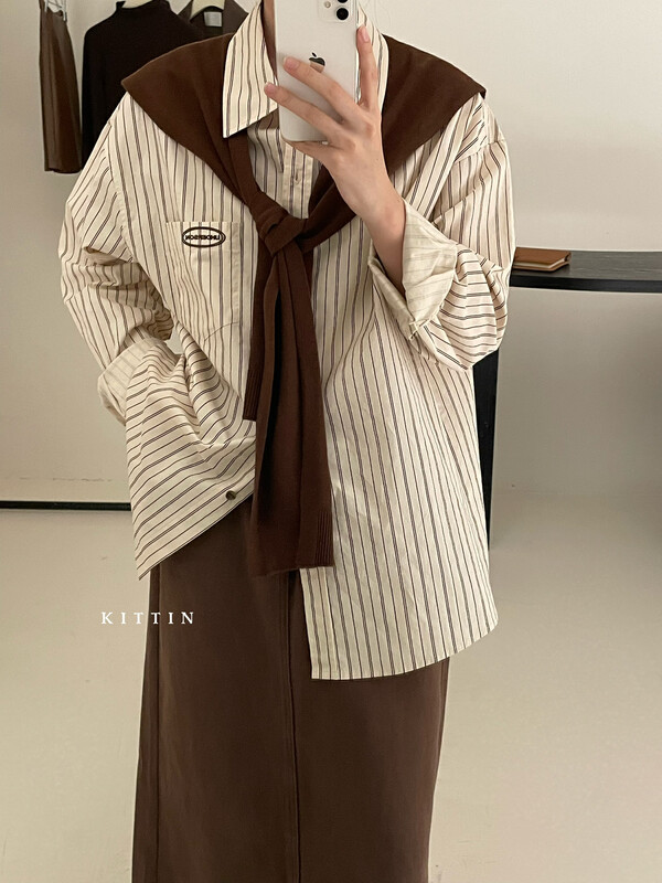 【KITTIN】Korean age-reducing striped embroidered shirt 8667FW