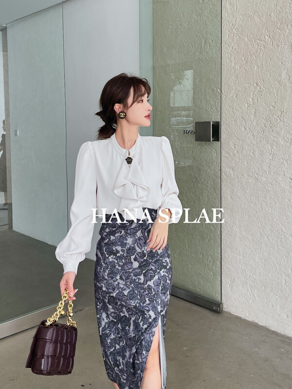 New in autumn! [HANNA Hanna] French ruffled stand-up collar simple long-sleeved shirt H10507# JHY