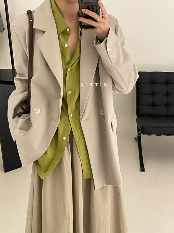 【KITTIN】Korean style back slit texture suit 206FW