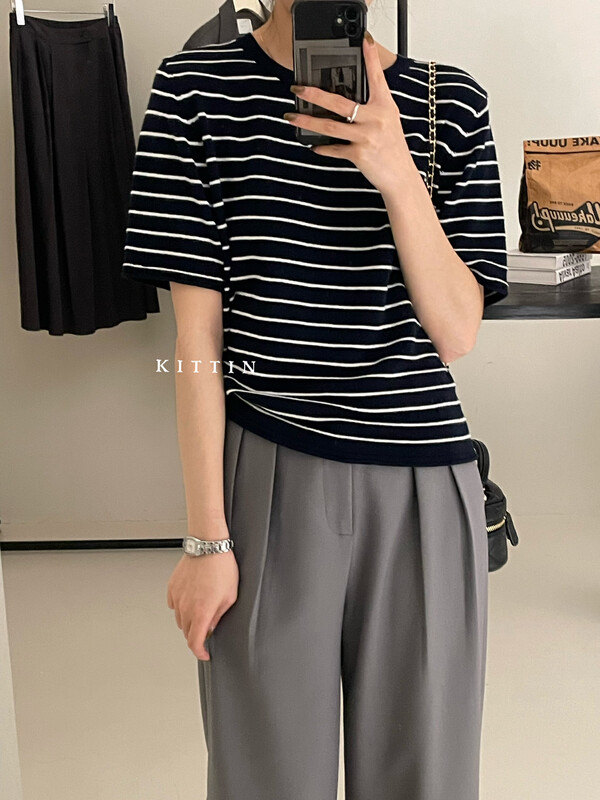 【KITTIN】Korean wool round neck striped short-sleeved sweater 1307