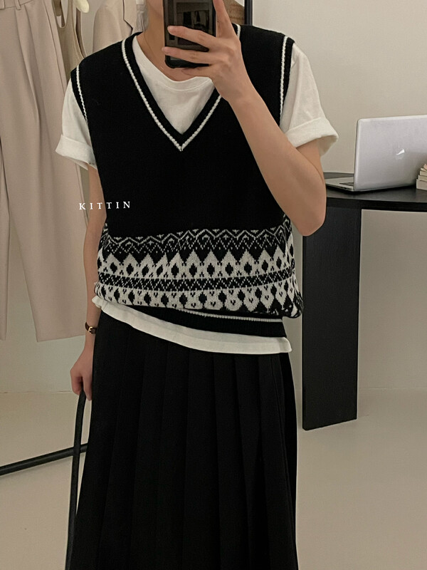 【KITTIN】Korean version rhombus vest 1353# FHX