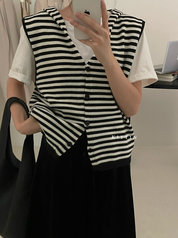【KITTIN】Korean Striped Hooded Vest 1383# FHX
